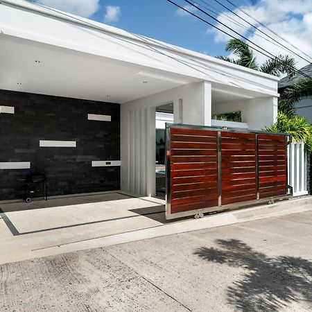 Crystal Pool Villa Rawai Exterior photo